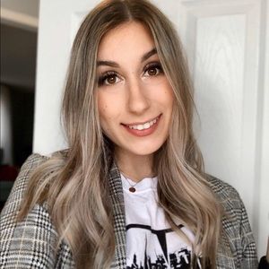 Meet your Posher, Taylor